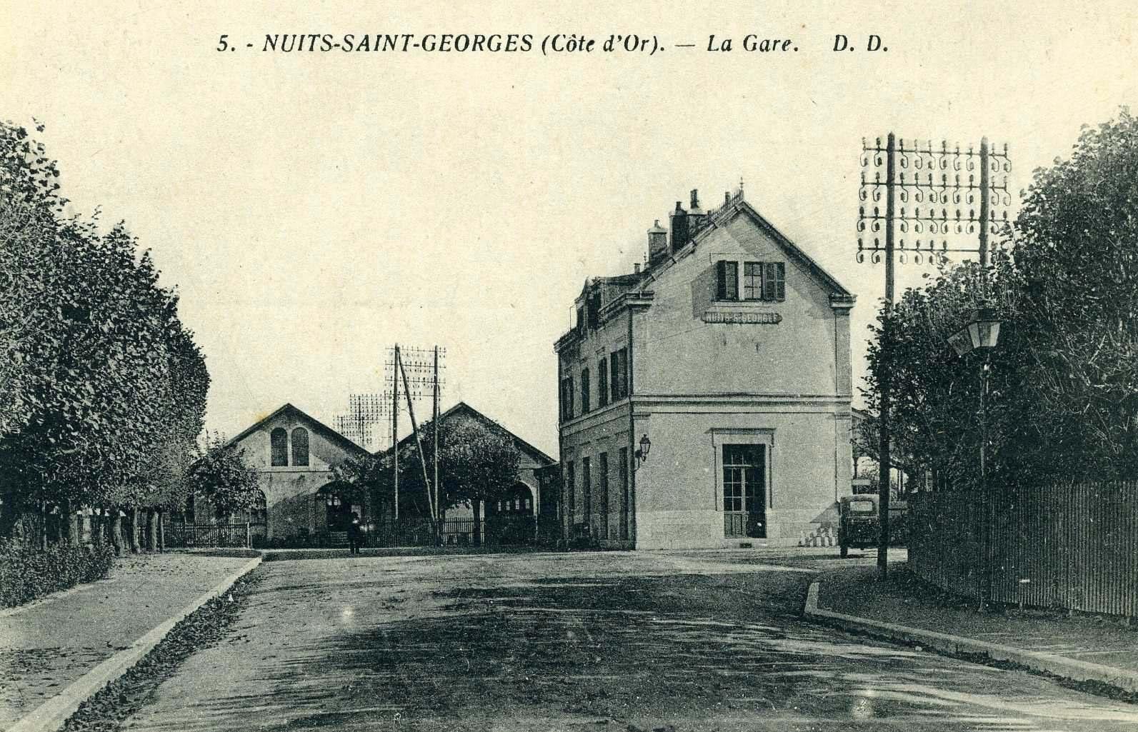 5. - NUITS-SAINT-GEORGES (Côte-d'Or). - La Gare. (titre inscrit)