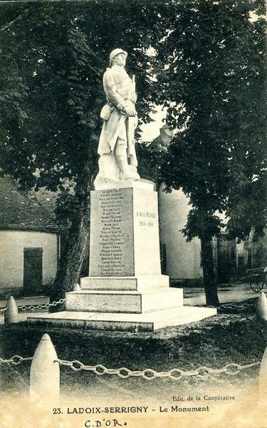 23. LADOIX-SERRIGNY - Le Monument (titre inscrit)