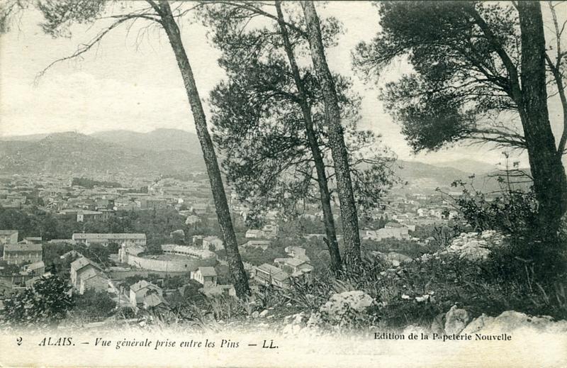 2 ALAIS. - Vue générale prise entre les Pins (titre inscrit)