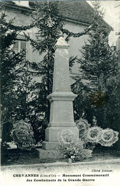 CHEVANNES (Côte-d'Or) - Monument Commémoratif / des Combattants de la Grande Guerre (titre inscrit)