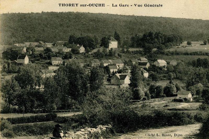 THOREY-sur-OUCHE - La Gare - Vue générale (titre inscrit)