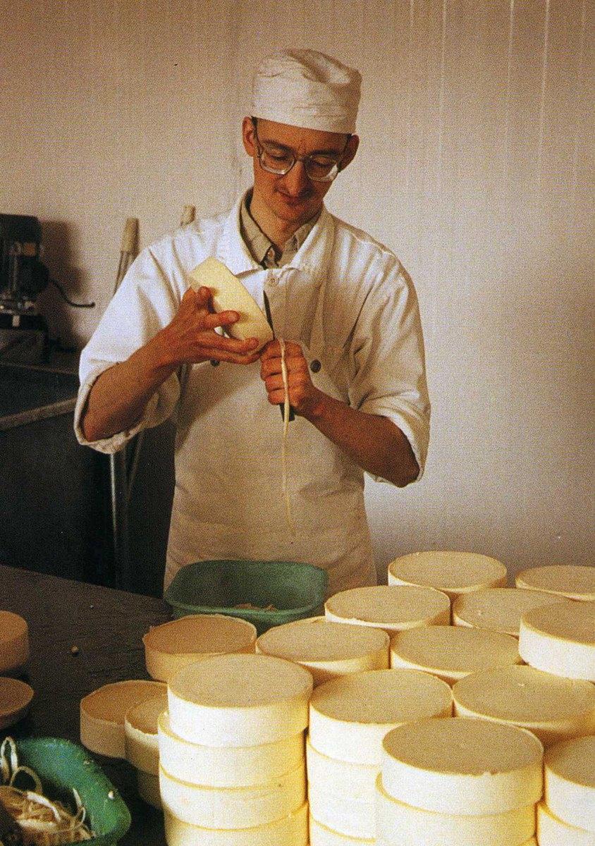 ABBAYE DE CITEAUX / 21700 Saint-Nicolas-les Cîteaux / Fabrication de fromage (titre inscrit)