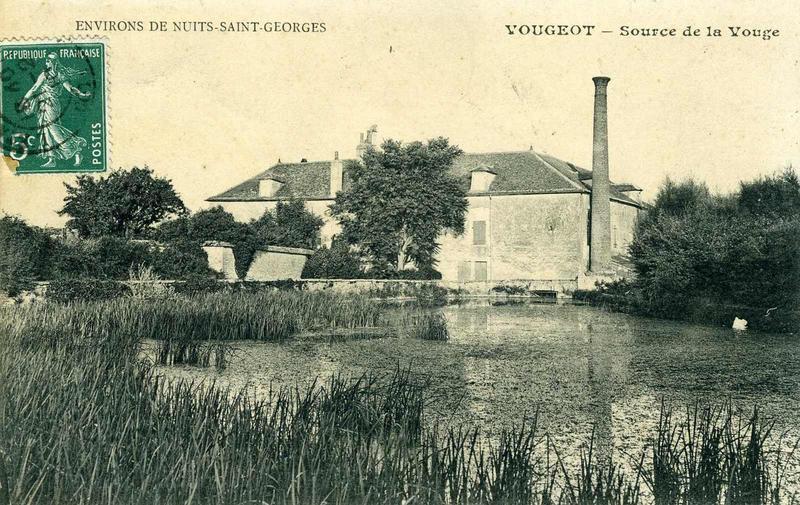 ENVIRONS DE NUITS-SAINT-GEORGES(titre inscrit)VOUGEOT - Source de la Vouge ( sous-titre inscrit)