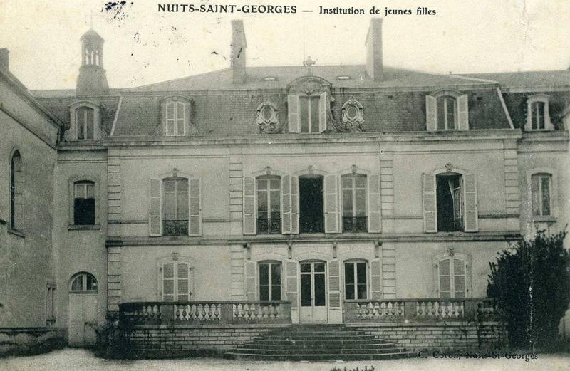 NUITS-SAINT-GEORGES - Institution de jeunes filles (titre inscrit)