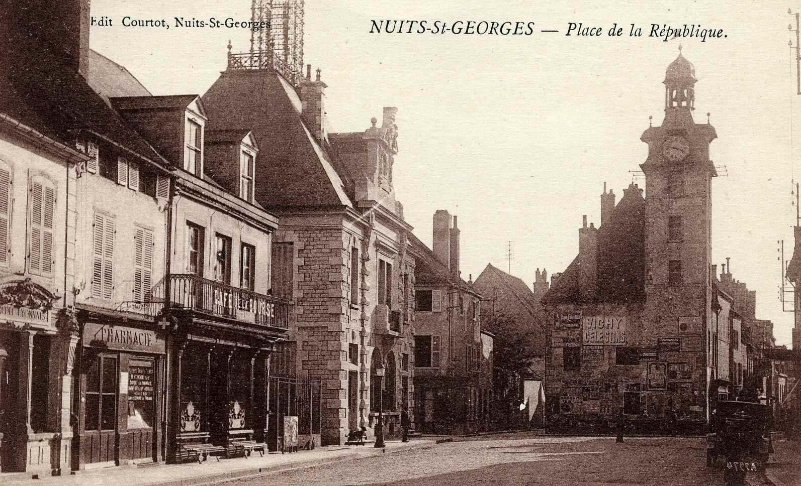 NUITS-St-GEORGES - Place de la République. (titre inscrit)