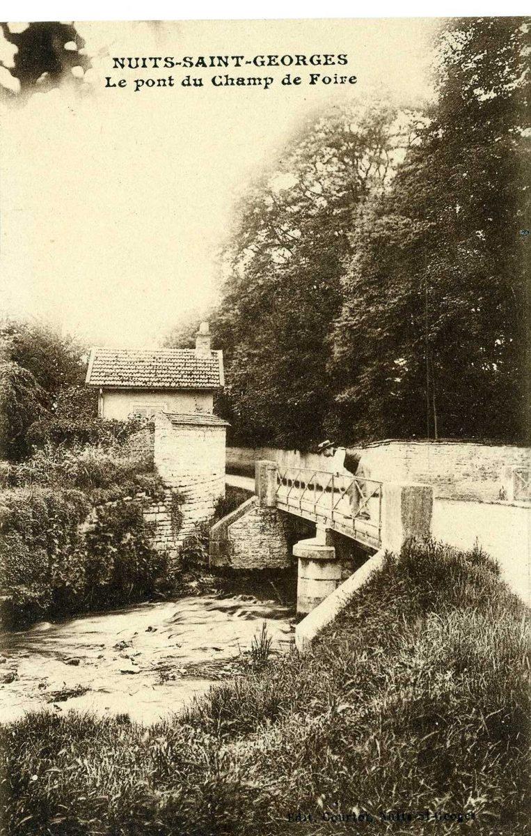 NUITS-SAINT-GEORGES / Le pont du Champ de Foire (titre inscrit)