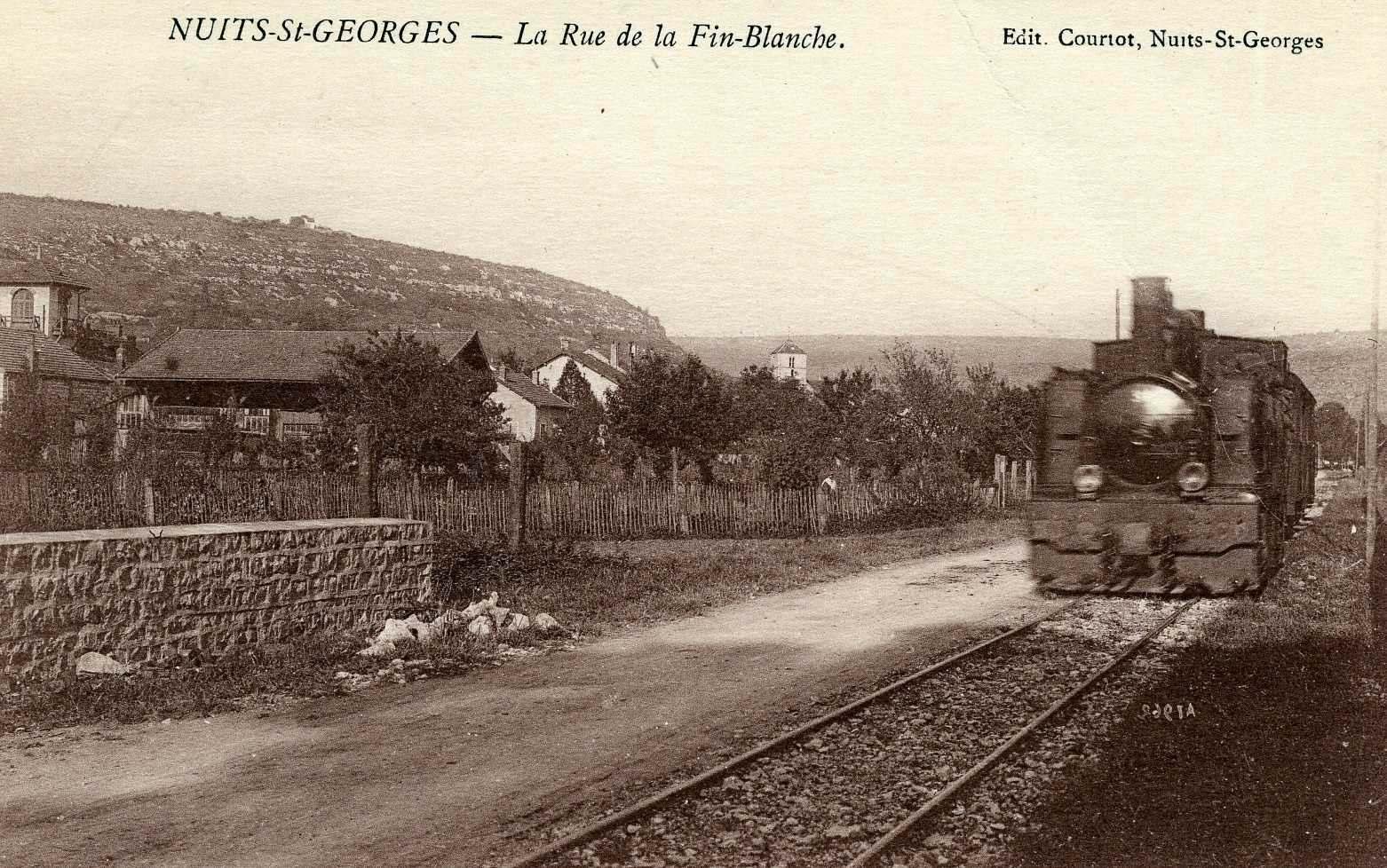 NUITS-St-GEORGES - La Rue de la Fin-Blanche. (titre inscrit)
