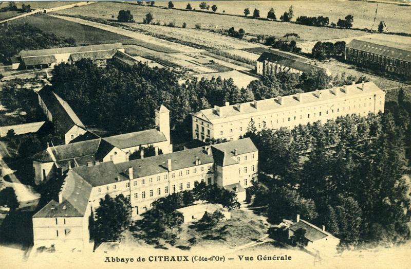 Abbaye de CITEAUX (Côte-d'Or) - Vue Générale (titre inscrit)