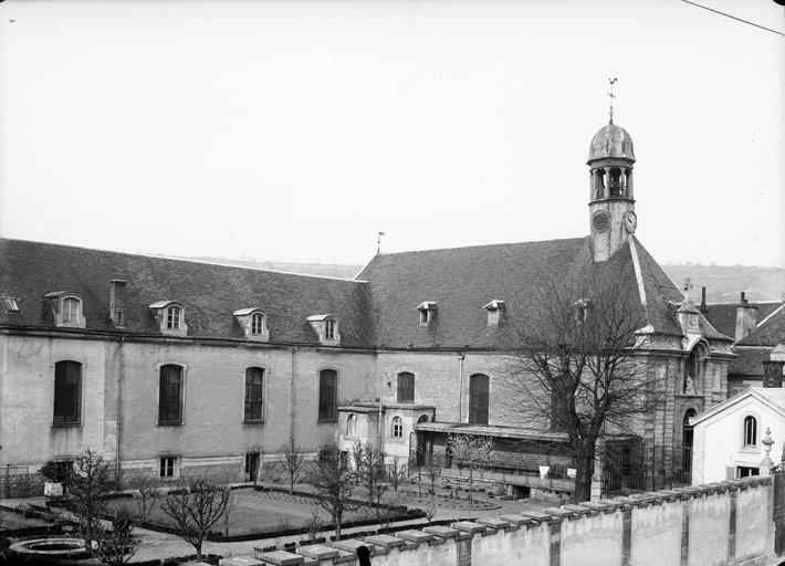Nuits-Saint-Georges - L'hôpital Saint-Laurent (titre usuel)