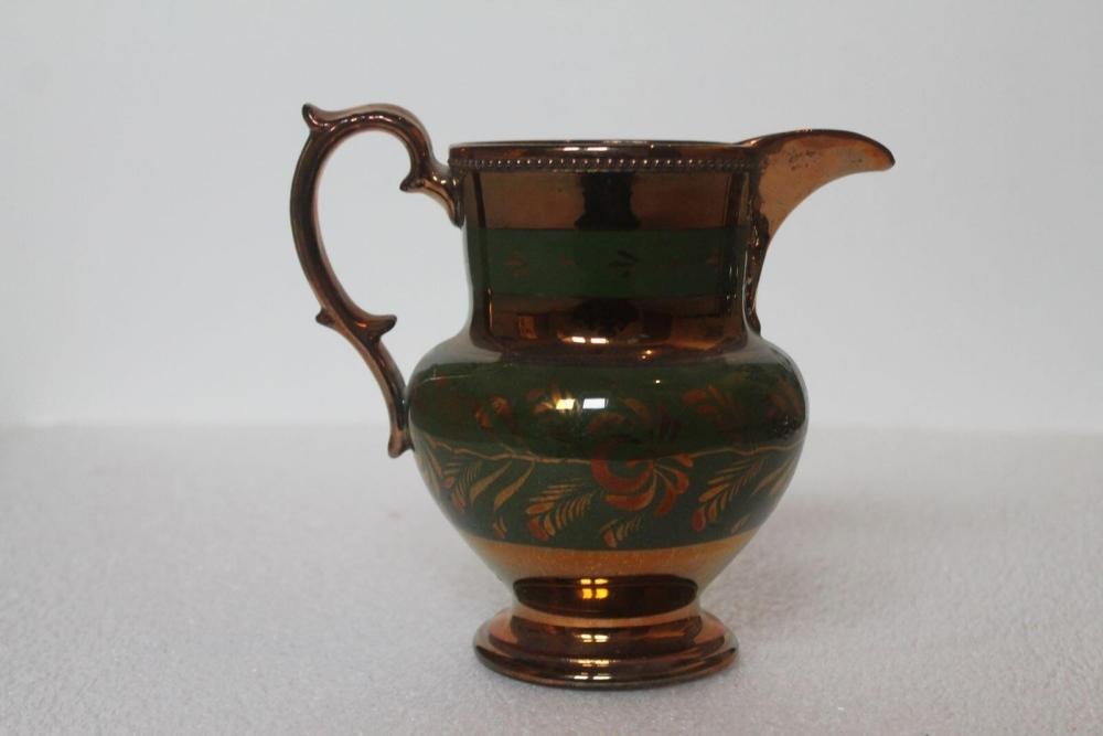 Pichet dit en faïence de Jersey