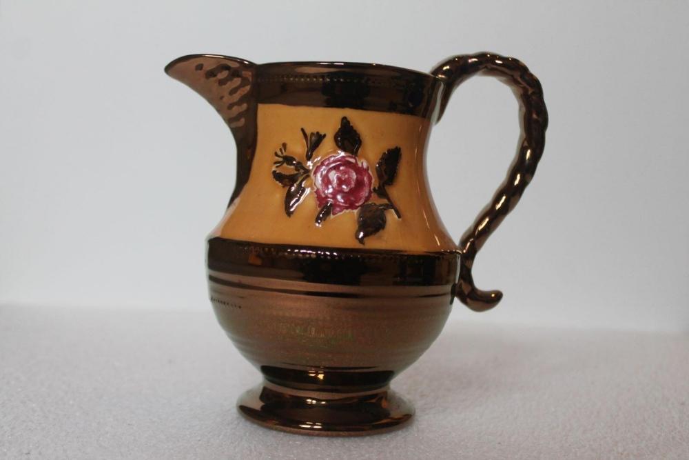 Pot dit en faïence de Jersey