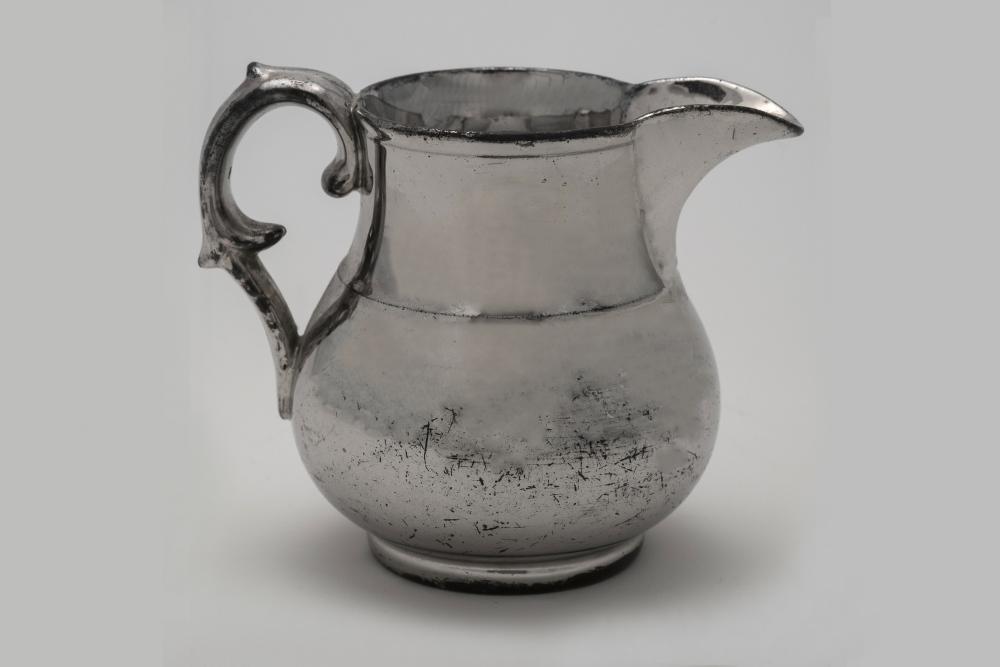 Pot dit en faïence de Jersey