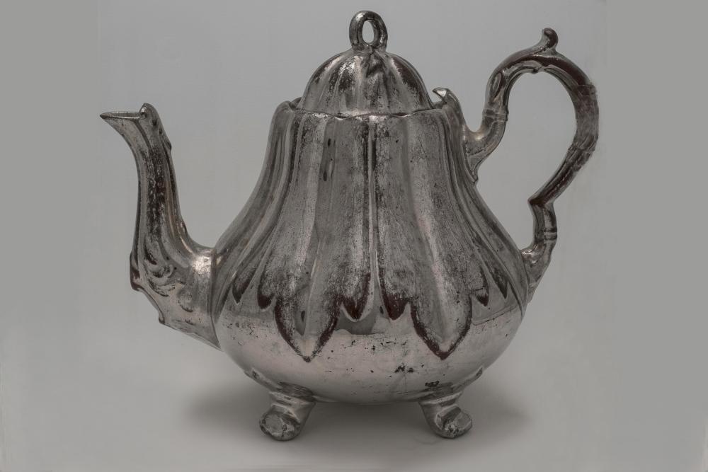 Théière avec couvercle dit en faïence de Jersey