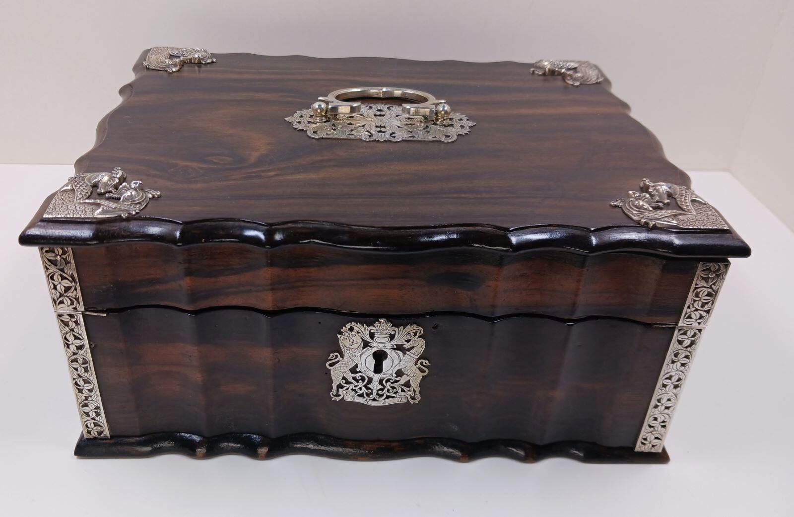 Coffret en calamandre