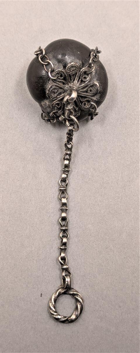 Bézoard à chaînette