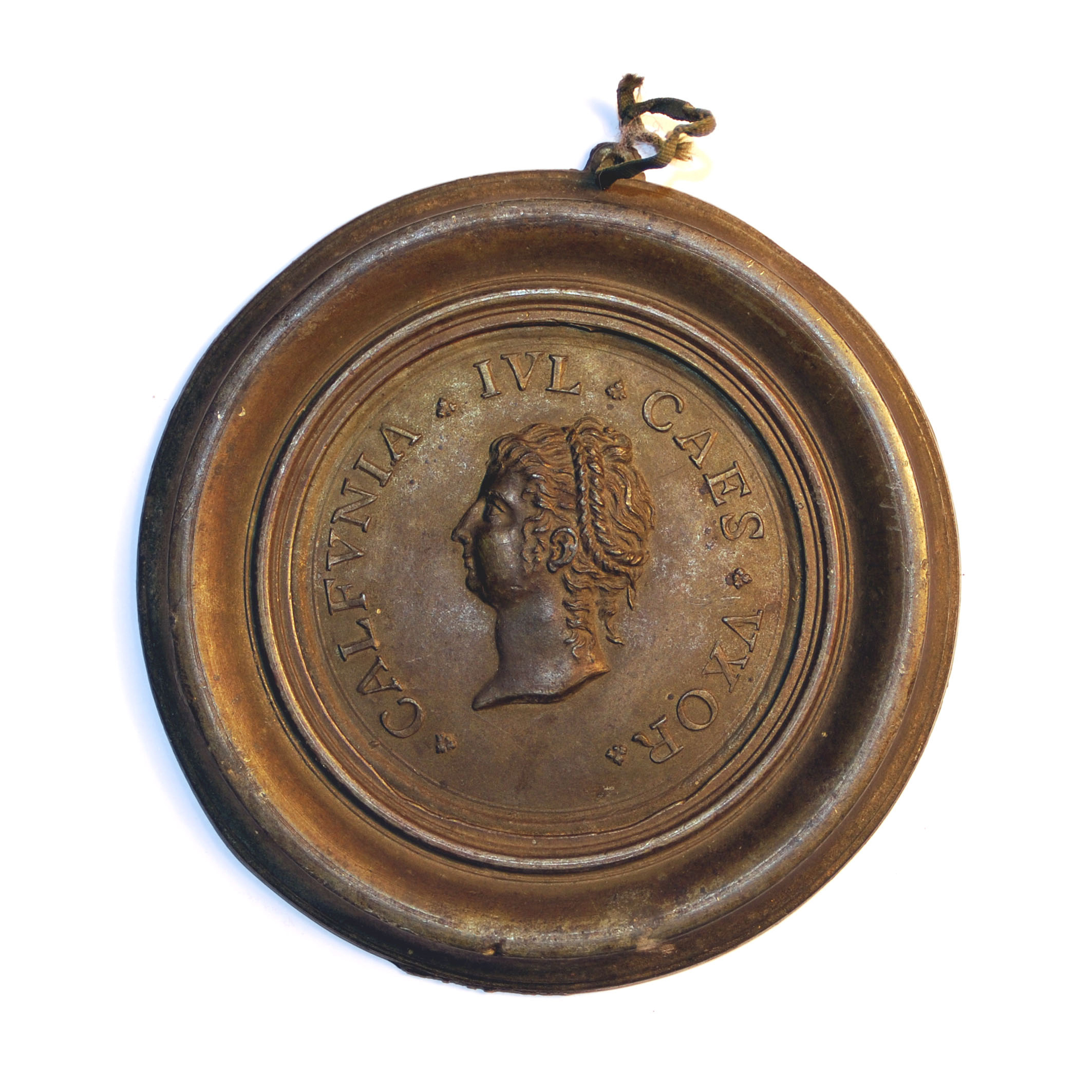 CALFUNIA IUL CAES UXOR