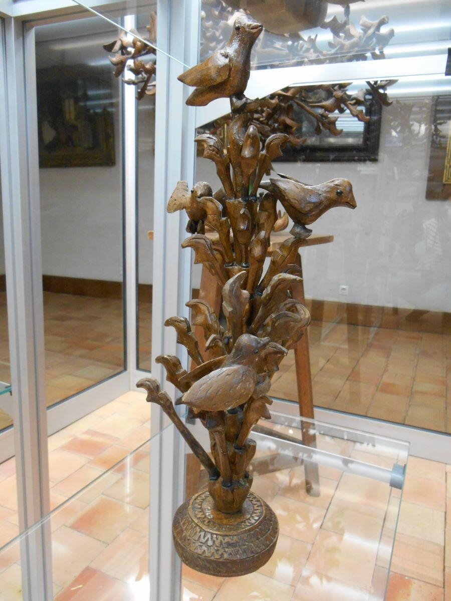 Arbre à sabots et oiseaux