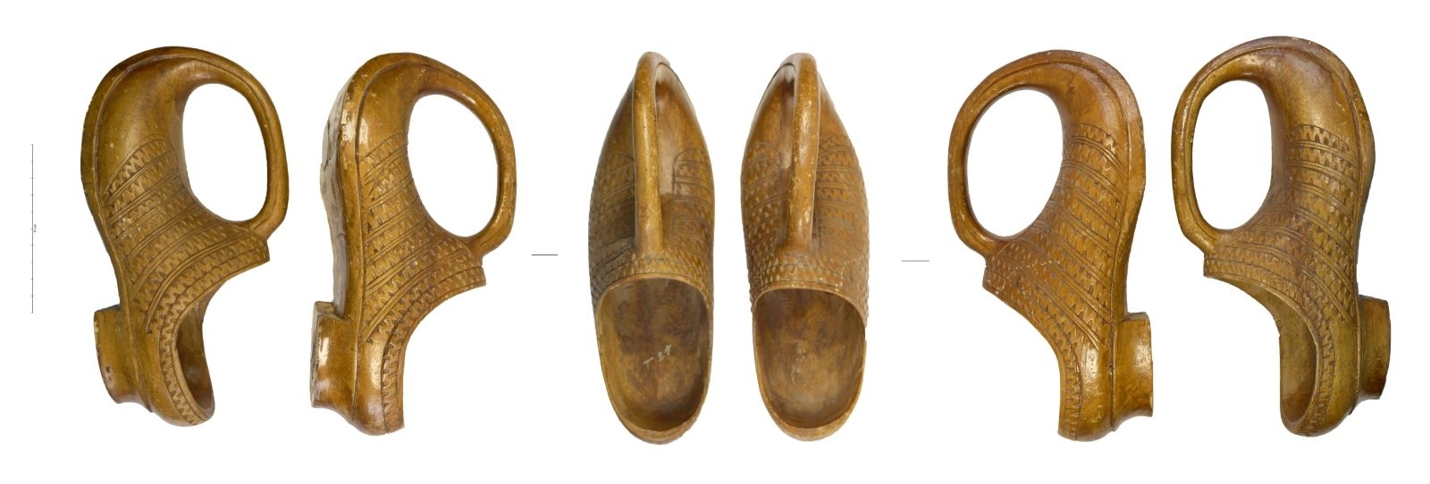 Sabot à pointe retournée formant une anse