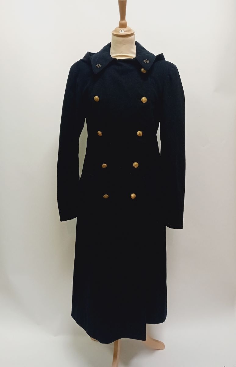 Manteau d’un ancien élève de l’École Nationale Professionnelle de Vierzon