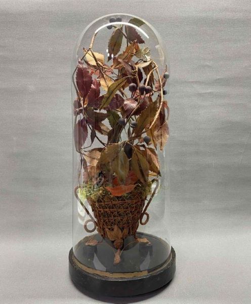 bouquet de mariée avec socle et globe de présentation