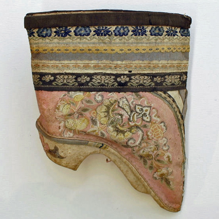 Petite chaussure chinoise