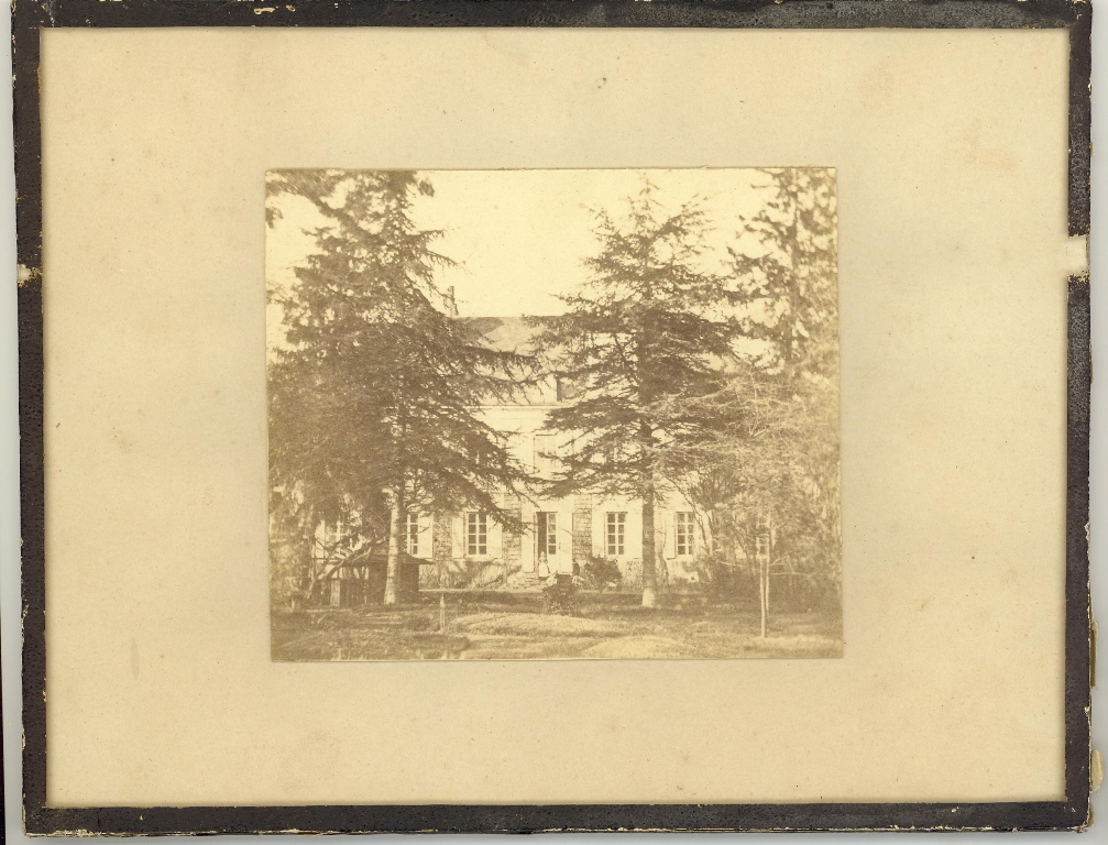 Façade sud de la maison de George SAND à Nohant (Indre)