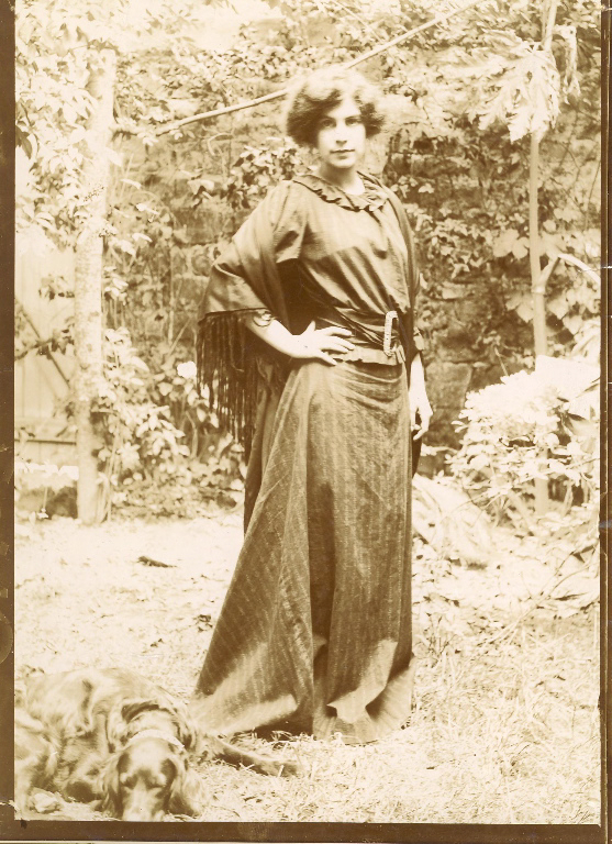 Aurore pose pour un portrait par Frédéric LAUTH