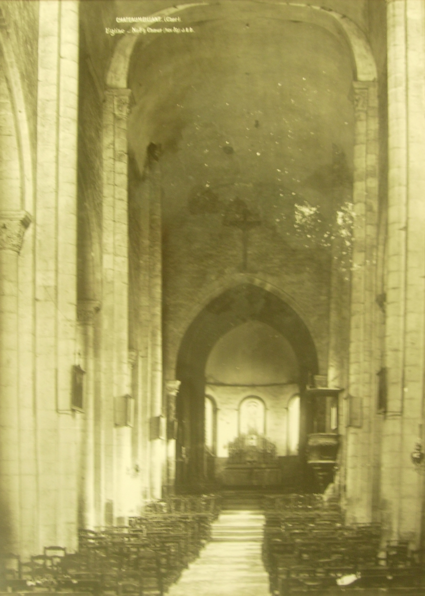 L'église nef et choeur - Châteaumeillant