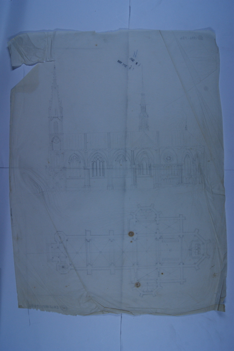 Plan au sol et en élévation d'une église. (titre factice)