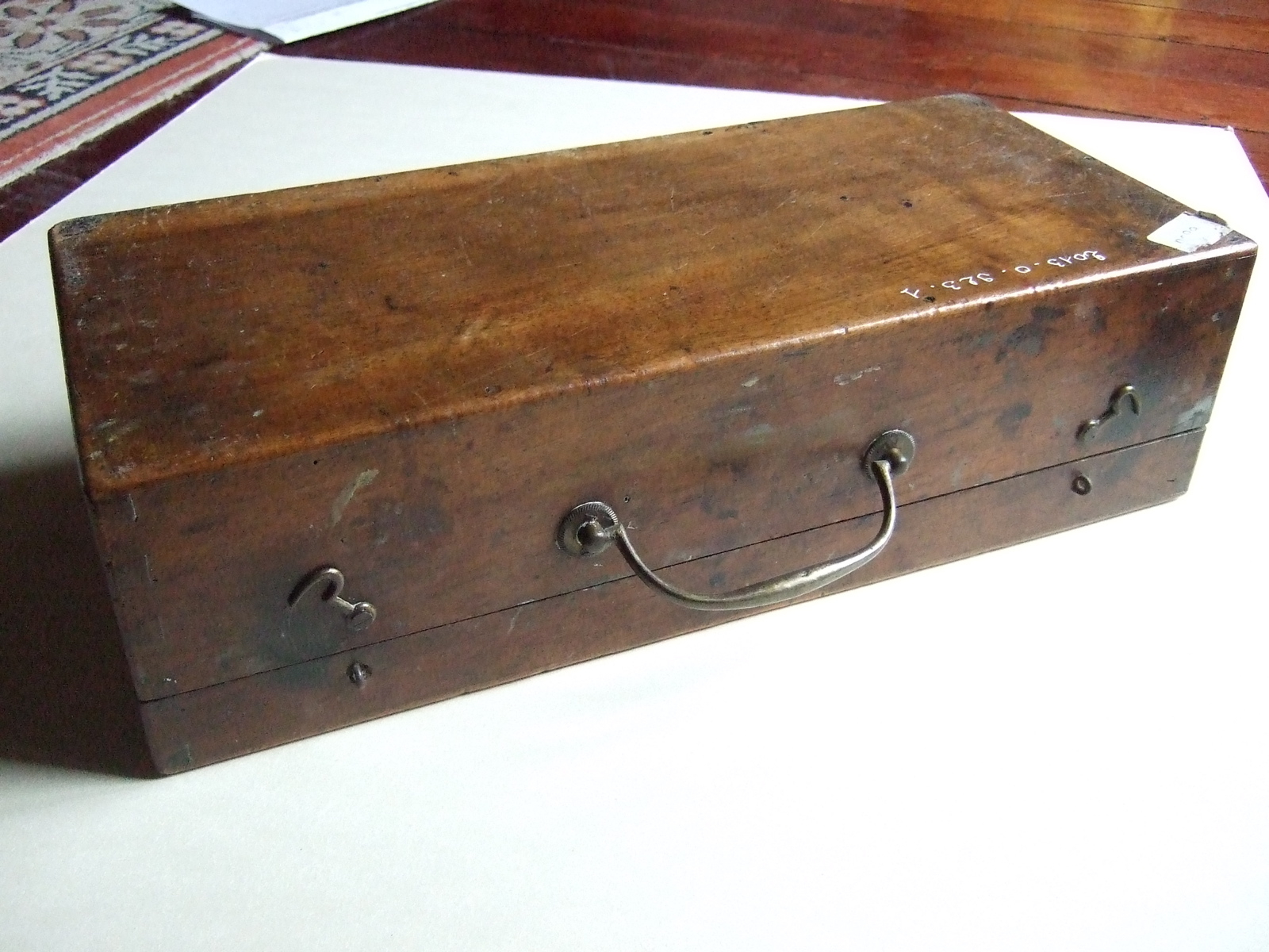 Boîte de peinture de campagne (titre factice)