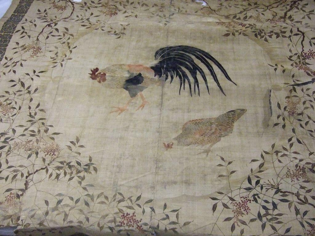 panneau brodé avec coq et poule (titre factice)