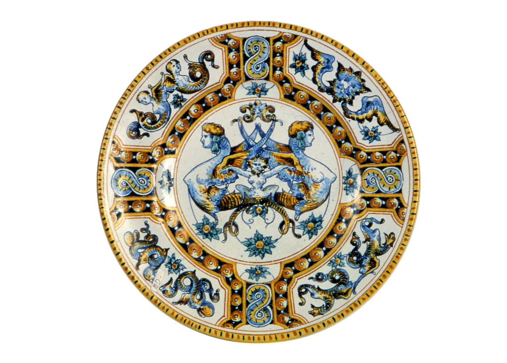 Assiette à décor d'animaux, sirènes et visages ailés