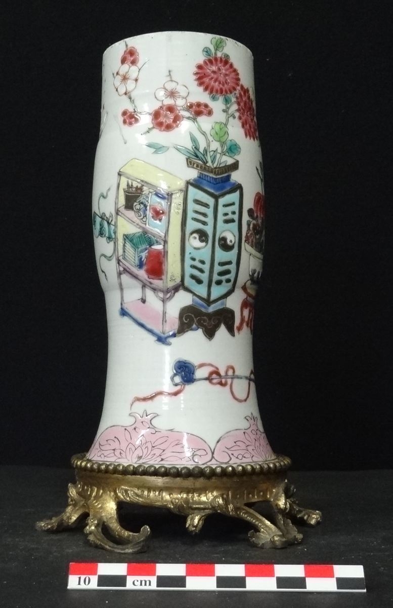 Vase, famille rose