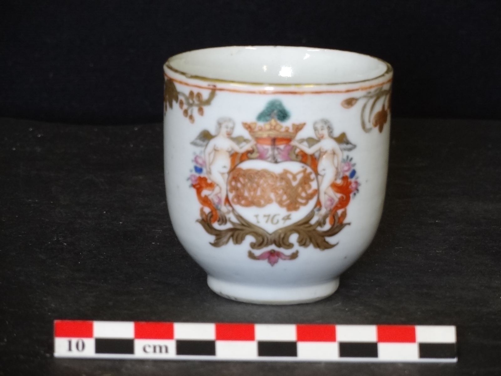 Tasse, famille rose