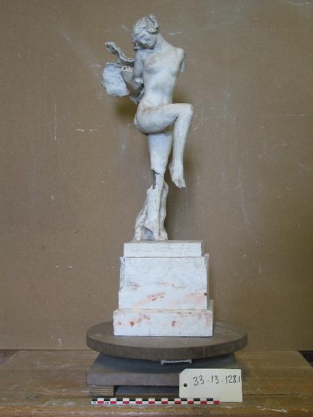 Bacchante dansant