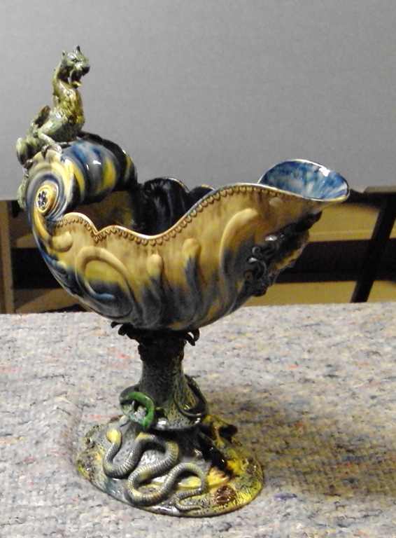 Aiguière sur piédouche