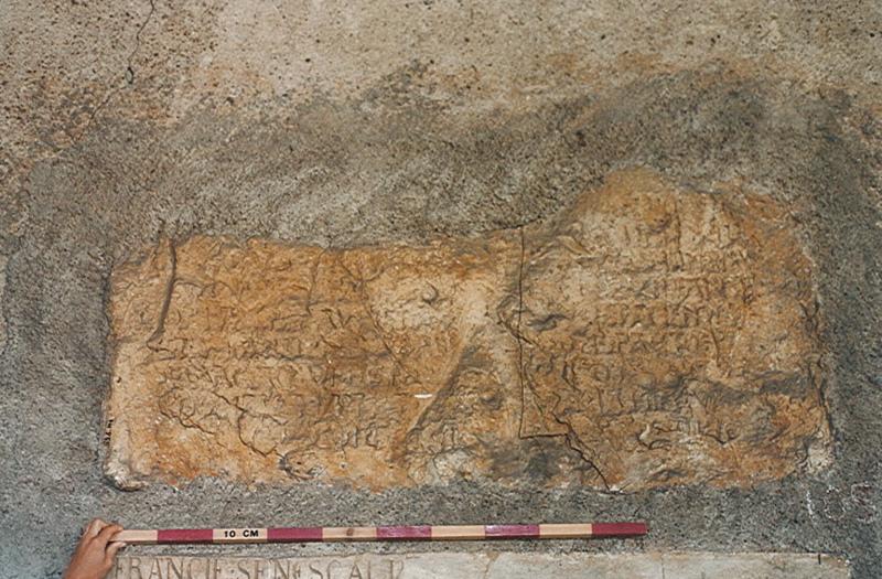 Moulage d'une charte lapidaire