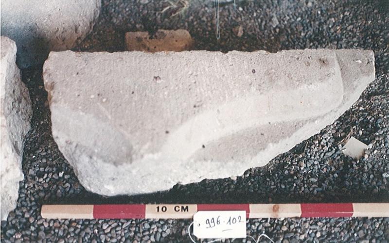 Linteau de fenêtre géminée à arc en accolade