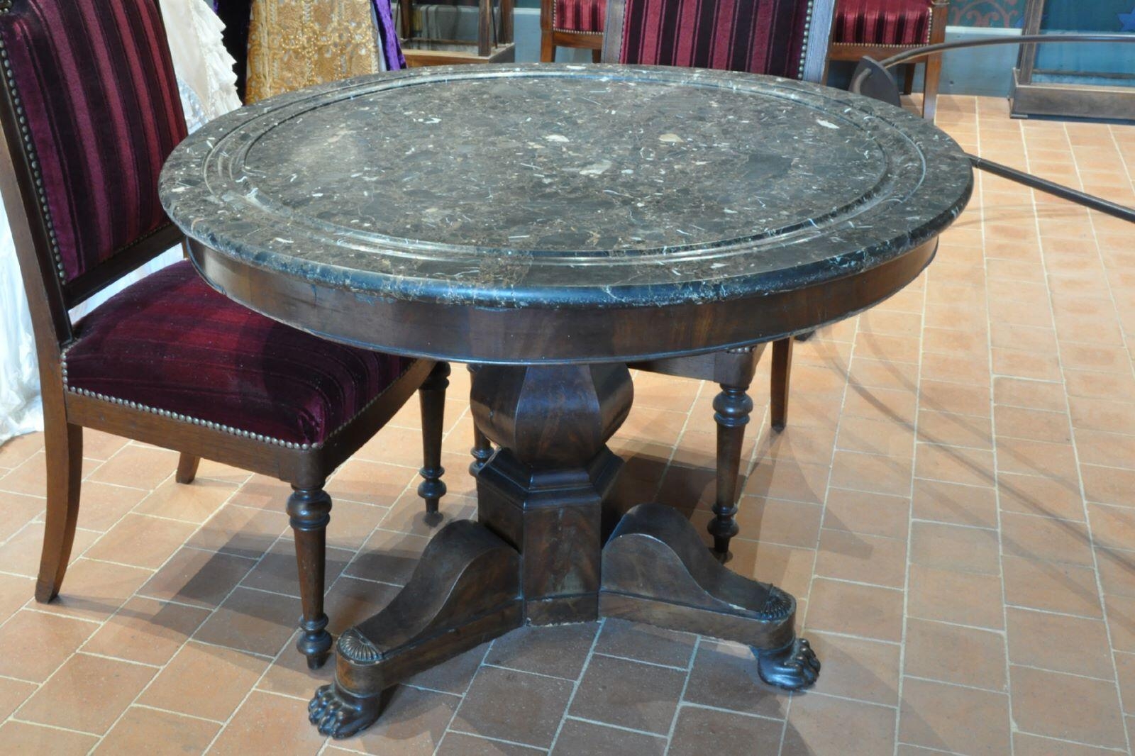 Guéridon Louis-Philippe, dessus de marbre