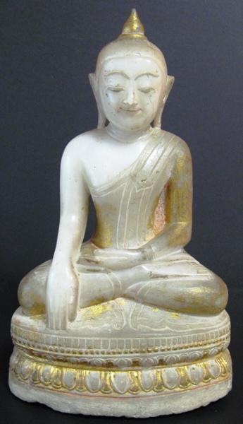 Buddha éveillé sur le trône de lotus