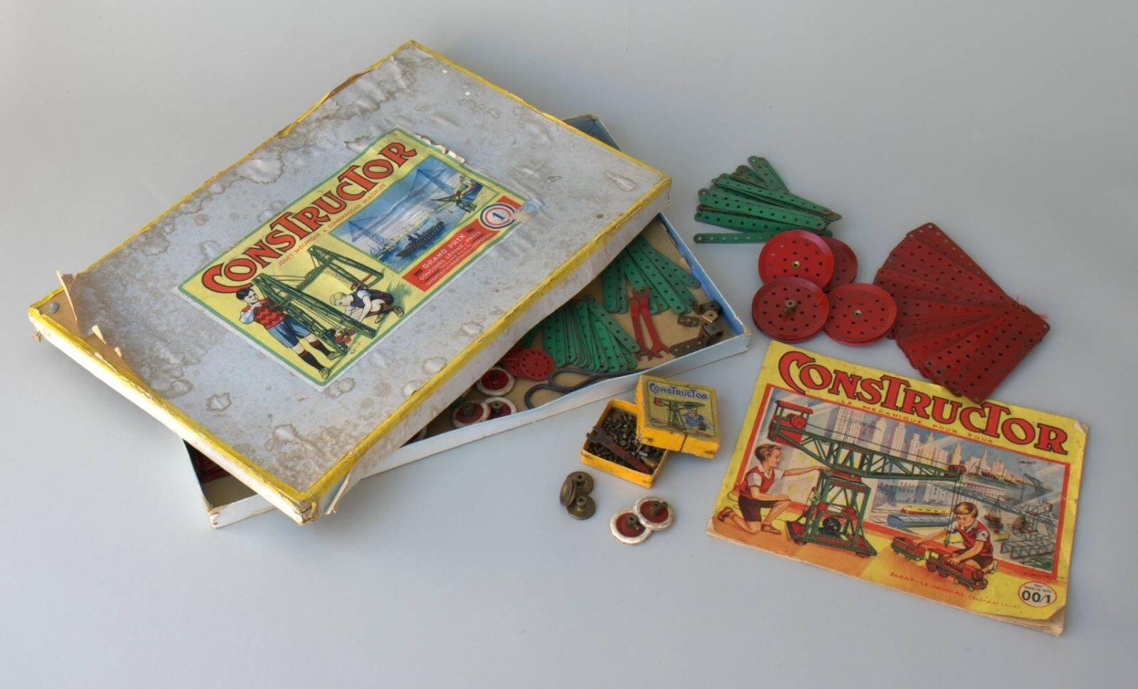 Constructor (titre inscrit)