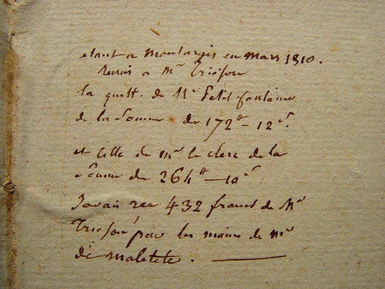 Carnet de vues du château de Montargis, note manuscrite et essais de pierre noire et sanguine