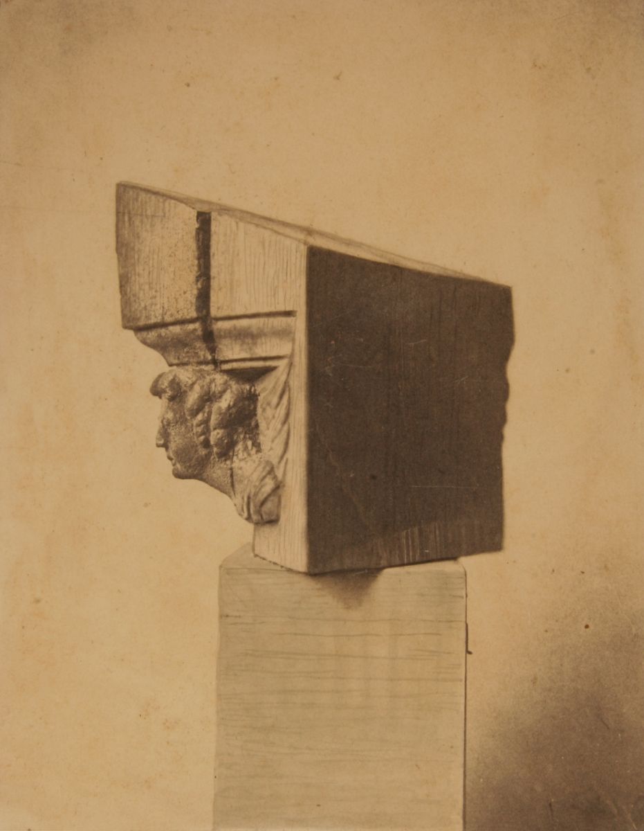 Ange vue de profil, bois sculpté