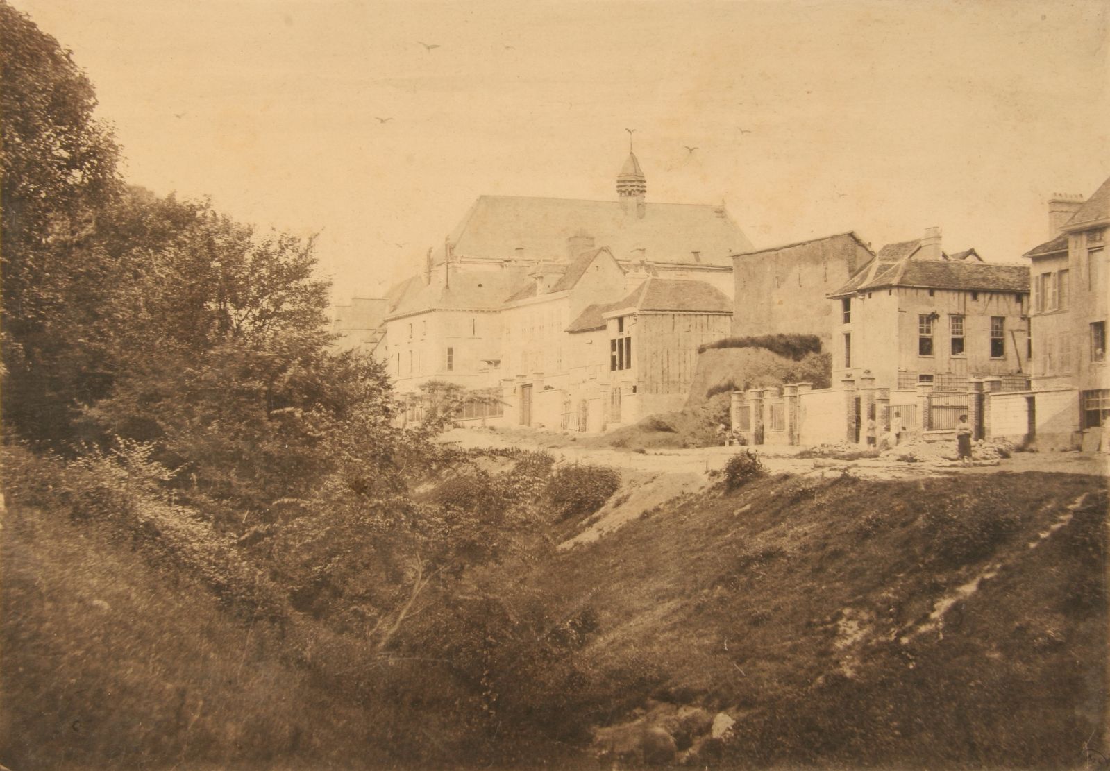 Troyes, fossé du rempart près de l'église Saint-Nicolas
