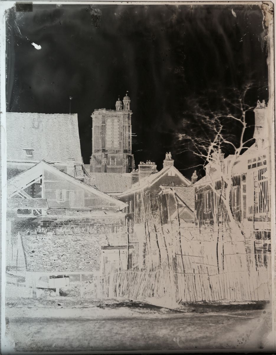 Troyes,  tour de la cathédrale Saint-Pierre Saint-Paul vue de la rue Mitantier