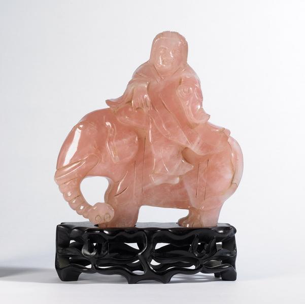 Personnage sur un éléphant