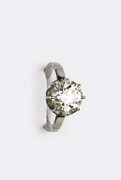 Bague solitaire à tête de chien