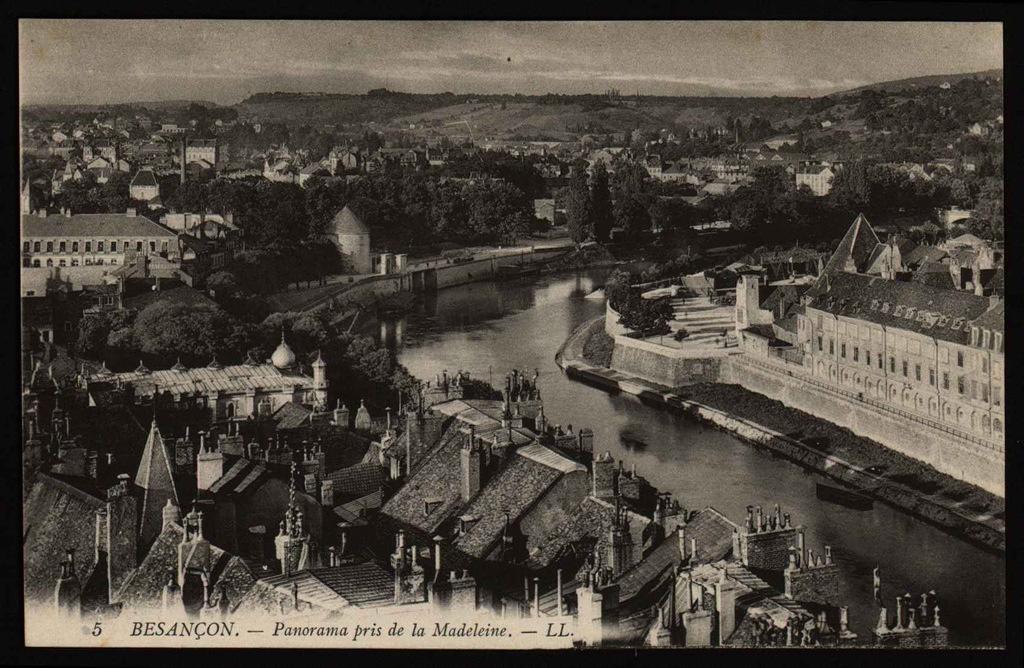 BESANÇON - Panorama pris de la Madeleine