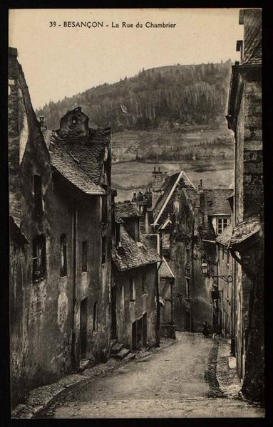 BESANÇON - La Rue du Chambrier