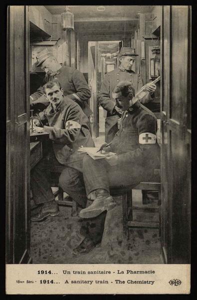 1914... Un train Sanitaire - la Pharmacie
